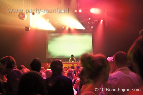 100306_118_sick_paard_brian_partymania