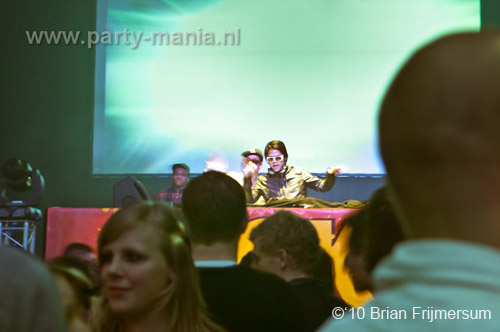 100306_120_sick_paard_brian_partymania