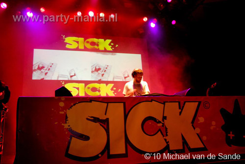 100306_002_sick_paard_michael_partymania