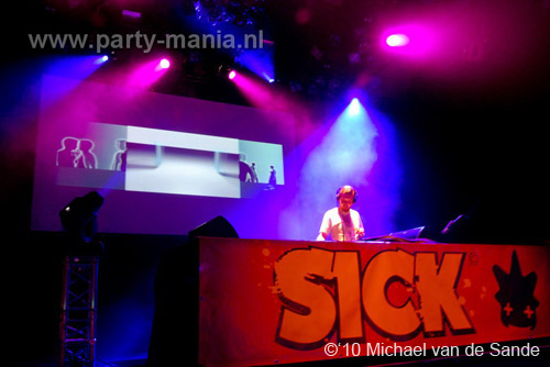 100306_003_sick_paard_michael_partymania