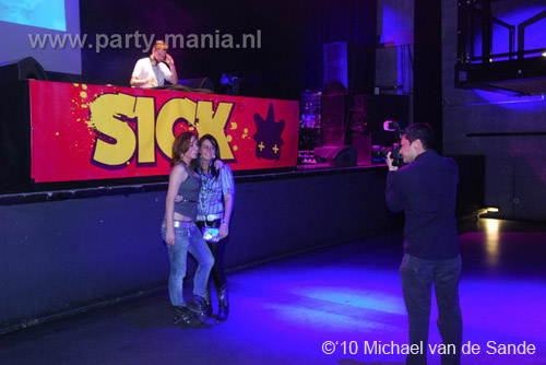 100306_004_sick_paard_michael_partymania