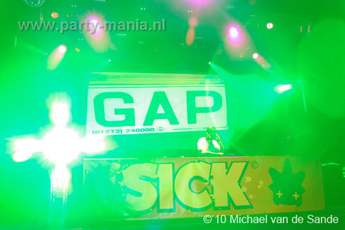 100306_005_sick_paard_michael_partymania