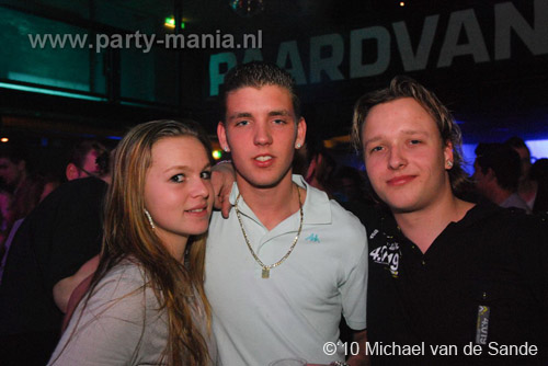 100306_043_sick_paard_michael_partymania