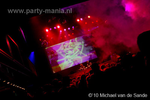 100306_090_sick_paard_michael_partymania