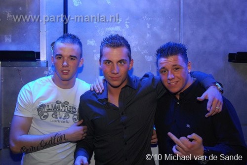 100306_095_sick_paard_michael_partymania