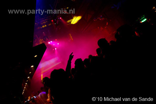 100306_110_sick_paard_michael_partymania