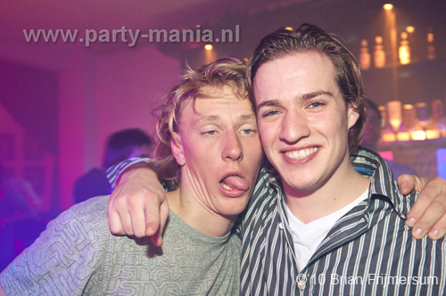 100313_043_seven_partymania