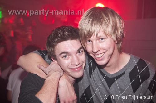 100313_053_seven_partymania