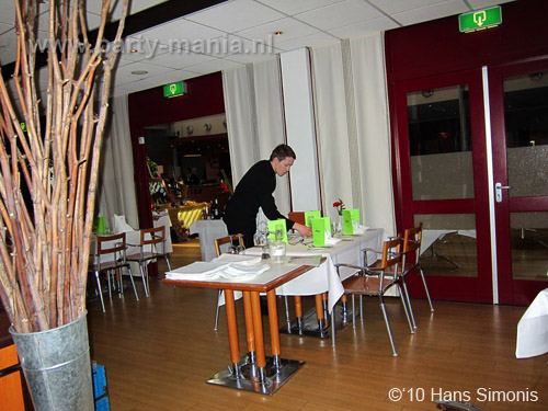 100318_156_ikbendebestetv_hans_partymania