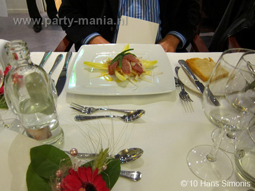 100318_292_ikbendebestetv_hans_partymania