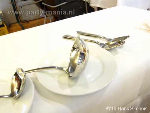 100318_297_ikbendebestetv_hans_partymania