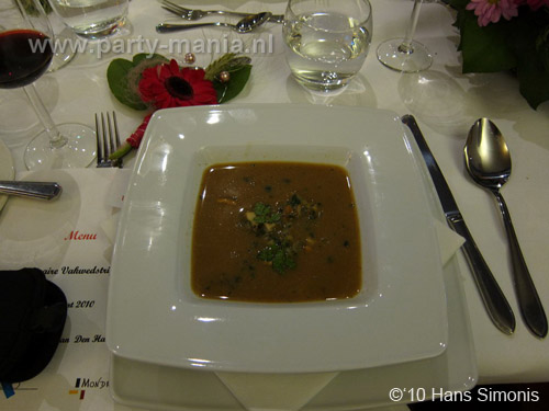 100318_298_ikbendebestetv_hans_partymania