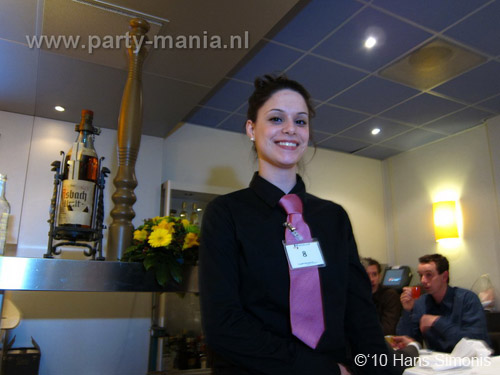 100318_309_ikbendebestetv_hans_partymania