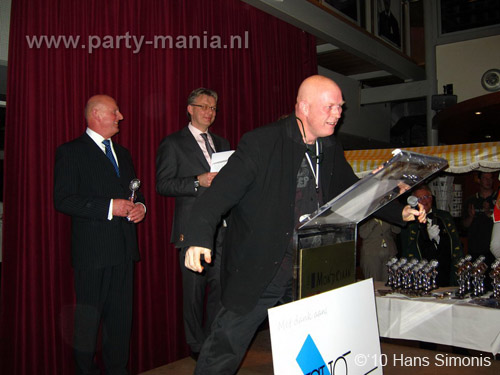 100318_333_ikbendebestetv_hans_partymania