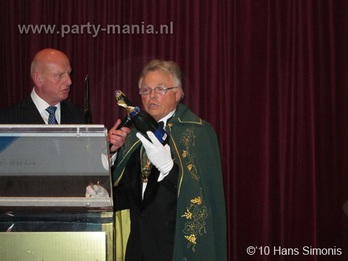 100318_346_ikbendebestetv_hans_partymania