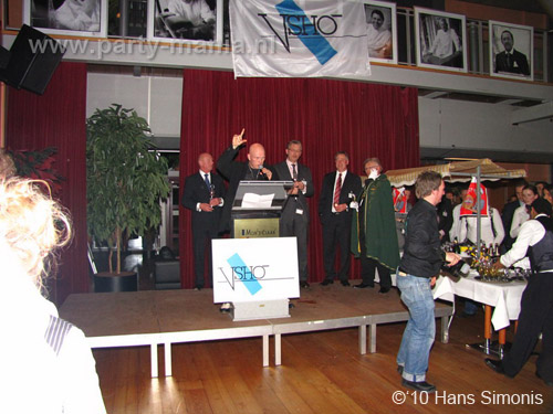 100318_355_ikbendebestetv_hans_partymania