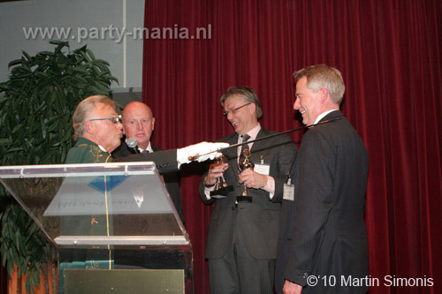 100318_462_ikbendebestetv_martin_partymania