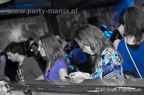 100319_035_seven_partymania