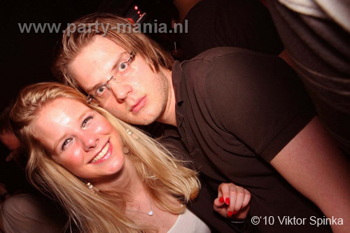 100320_035_80s_90s_partymania