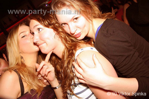 100320_086_80s_90s_partymania