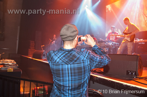 100320_017_apaert_partymania