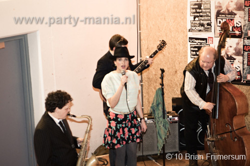 100320_021_apaert_partymania