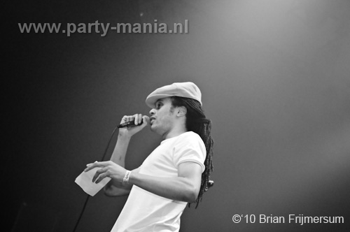 100320_028_apaert_partymania