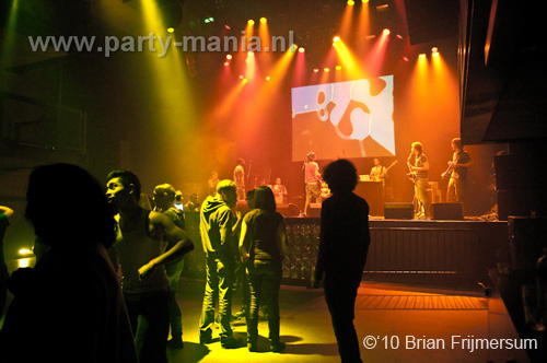 100320_040_apaert_partymania