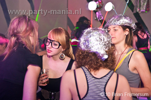 100325_032_bakk_partymania