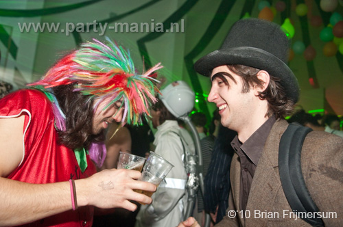 100325_052_bakk_partymania