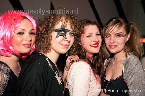 100325_061_bakk_partymania