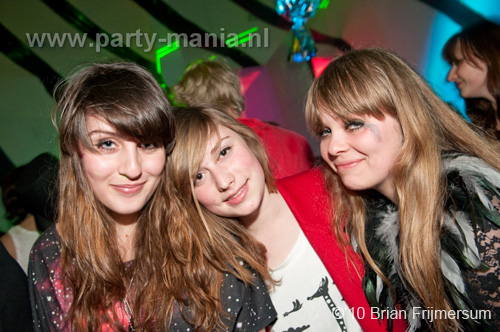 100325_101_bakk_partymania