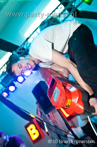 100325_138_bakk_partymania
