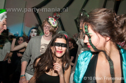 100325_142_bakk_partymania