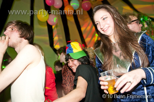 100325_145_bakk_partymania