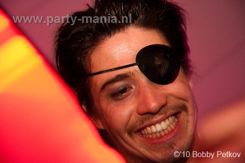 100326_034_bakk_partymania
