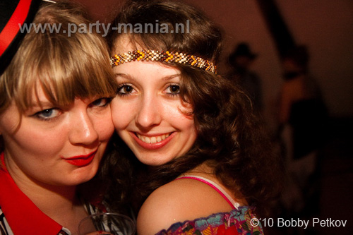 100326_043_bakk_partymania