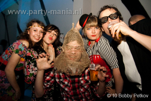100326_059_bakk_partymania