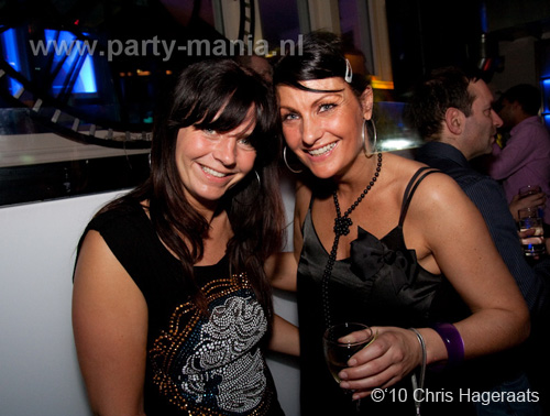 100326_053_expats_disco_partymania