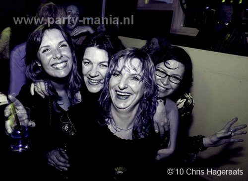 100326_060_expats_disco_partymania