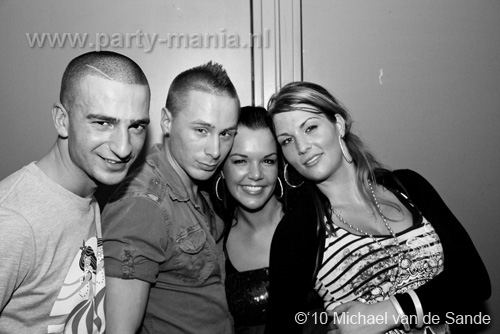 100320_100_ex_porn_star_partymania