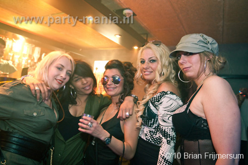 100327_014_ex_porn_star_partymania