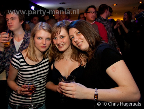 100401_064_mcissy_bday_base_square_partymania