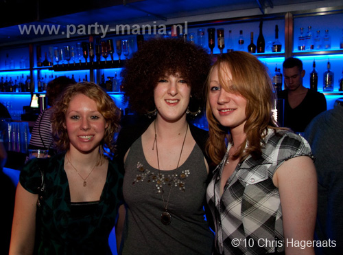 100402_032_i_love_college_partymania