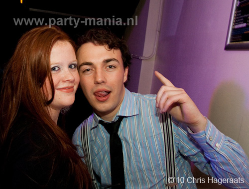100402_073_i_love_college_partymania
