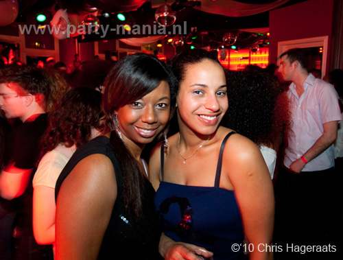 100402_094_i_love_college_partymania