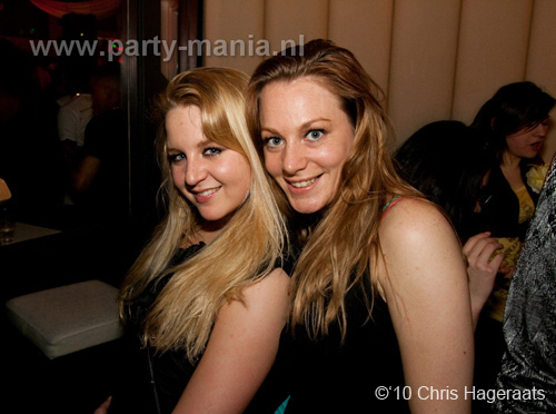 100402_096_i_love_college_partymania