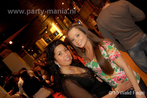 100403_010_los_partymania