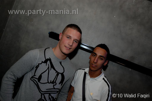 100403_011_los_partymania