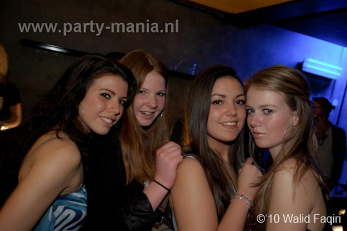 100403_015_los_partymania